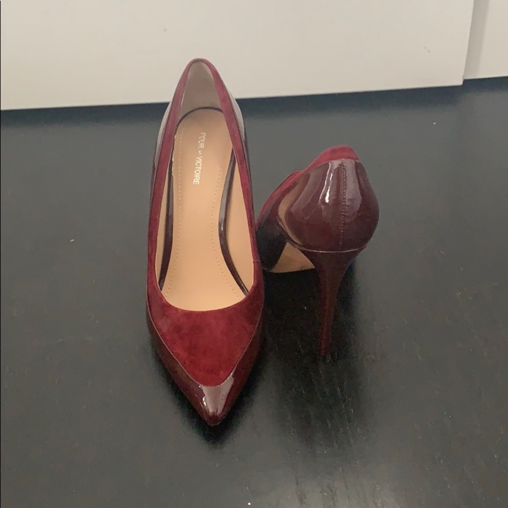 Pour la Victoire burgundy heels